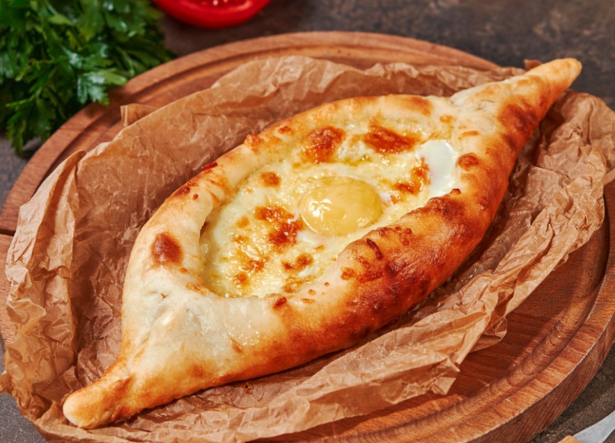 Хачапури по-аджарски