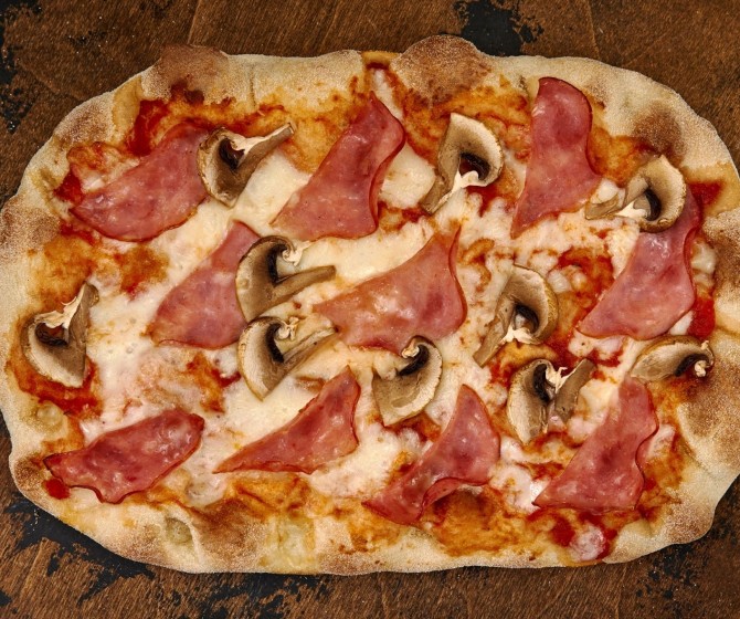 Римская с ветчиной и грибами