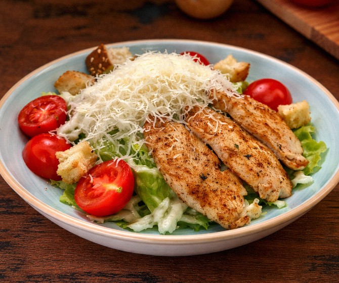 Цезарь с курицей