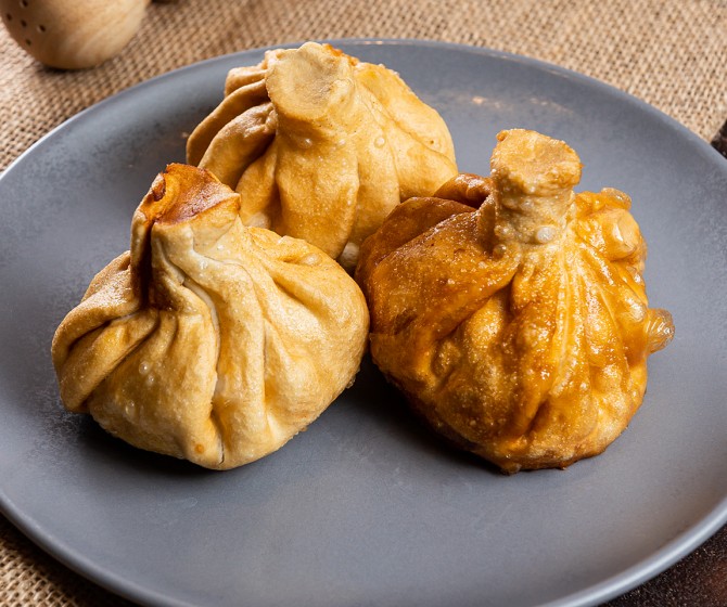 Хинкали жареные с говядиной и свининой, 3 шт