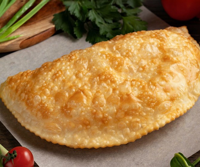 Чебурек с бараниной